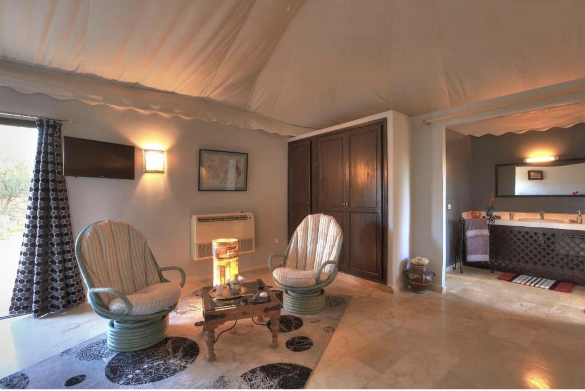 Villa Marco Au jardin des senteurs El Ain Extérieur photo