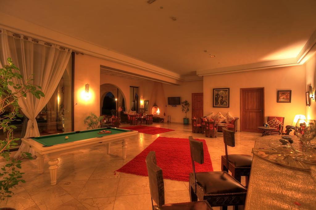 Villa Marco Au jardin des senteurs El Ain Extérieur photo